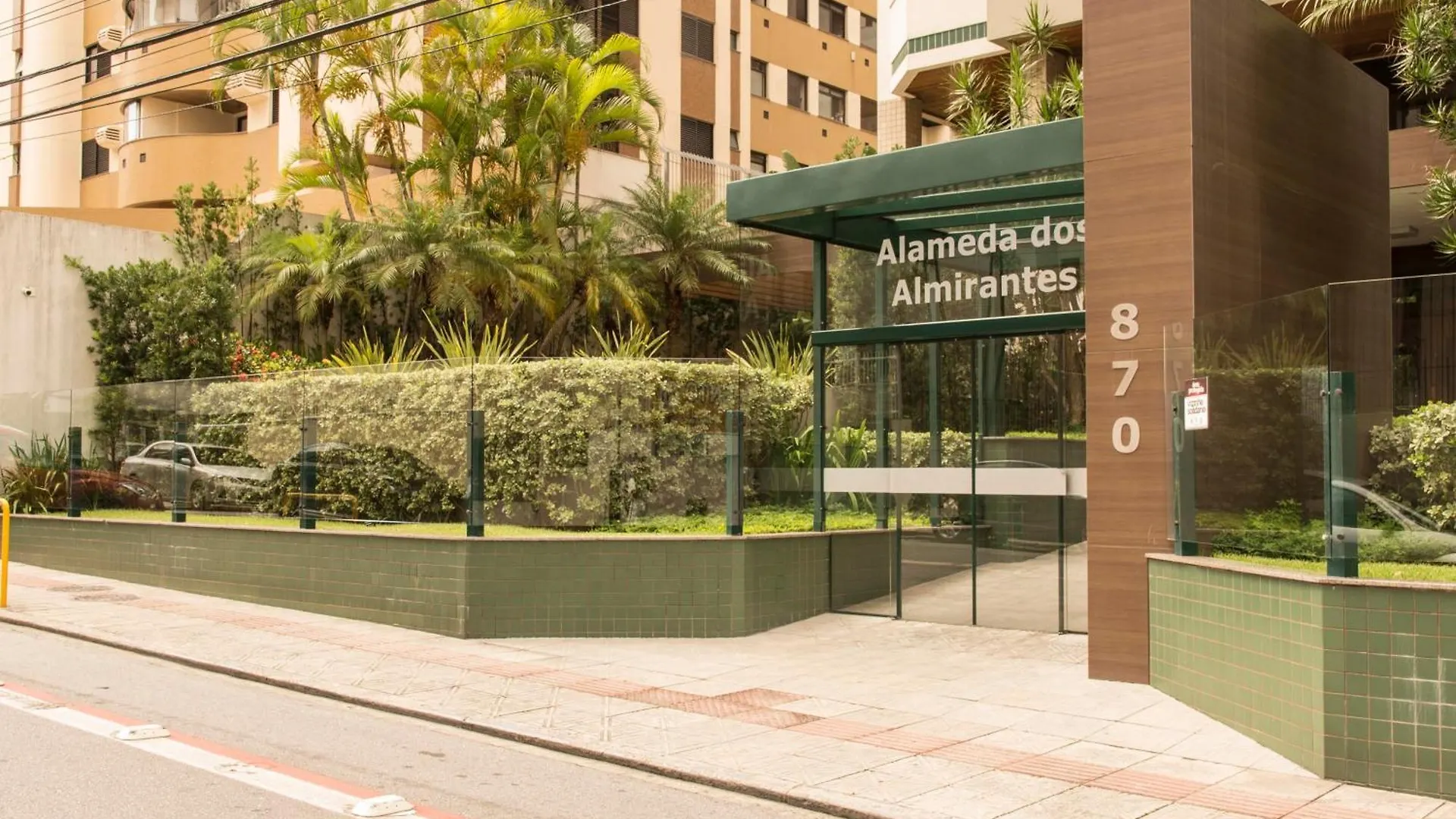 Apto De 3 Quartos Na Alm. Lamego, Centro Cen15 Florianopolis